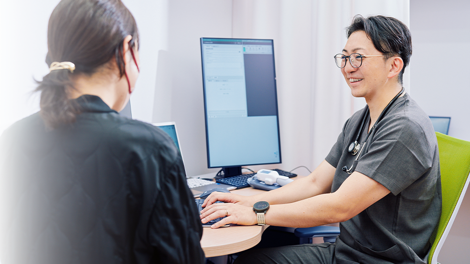 TAKANAWA GATEWAY Clinics 睡眠・呼吸器 院内受付写真